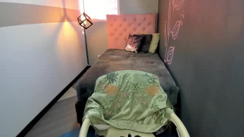 Snapshot of giafox_ chatting on March 2025 05:38:01 PM G I A FOX online show from March 2025 05:38:01 PM