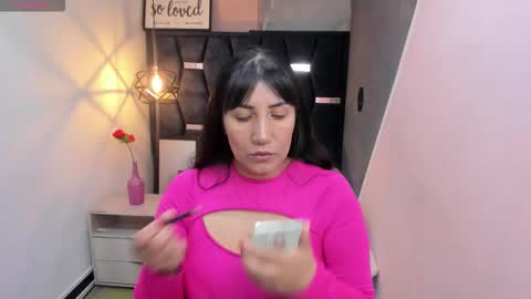 Snapshot of giafox_ chatting on November 2025 01:45:01 PM G I A FOX online show from November 2025 01:45:01 PM