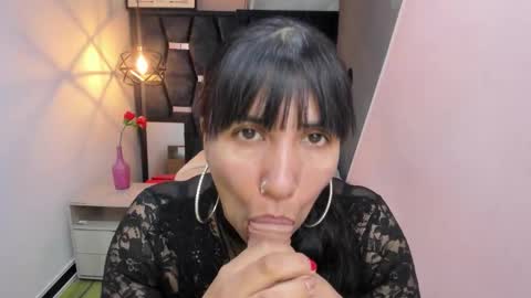 Snapshot of giafox_ chatting on November 2025 02:06:02 PM G I A FOX online show from November 2025 02:06:02 PM