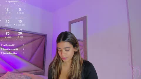 Snapshot of giafu chatting on May 2026 12:49:02 AM Gia online show from May 2026 12:49:02 AM