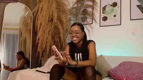 Snapshot of gianellaarittza chatting on October 2025 07:12:02 PM Gia online show from October 2025 07:12:02 PM