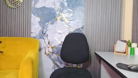 Snapshot of gianellacox chatting on February 2026 12:42:02 PM online show from February 2026 12:42:02 PM