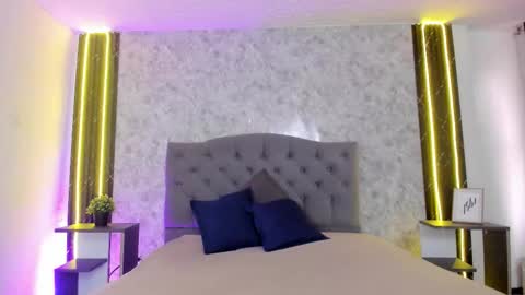 giannaslimjb online show from March 2026 07:06:02 PM