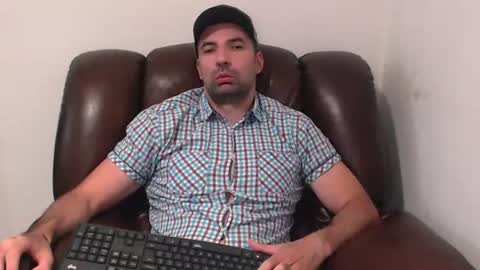 Gianni online show from August 2026 07:12:02 PM
