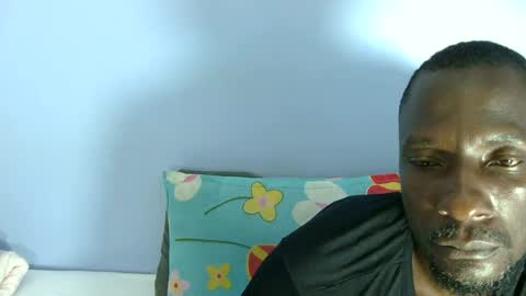 giant_couple online show from July 2026 12:18:02 AM