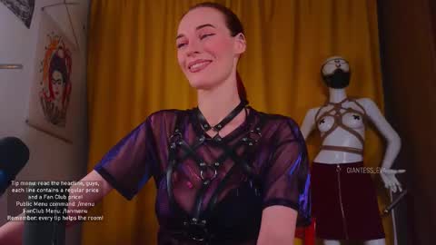 Eva online show from November 2025 05:31:01 PM