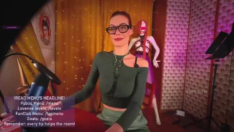 Snapshot of giantess_eva chatting on April 2026 08:33:02 PM Eva online show from April 2026 08:33:02 PM