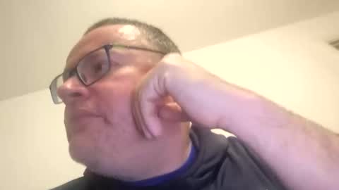 Snapshot of giddyup2222222 chatting on December 2025 06:43:01 AM giddyup2222222 online show from December 2025 06:43:01 AM