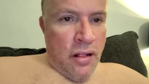 Snapshot of giddyup2222222 chatting on December 2025 11:02:01 PM giddyup2222222 online show from December 2025 11:02:01 PM