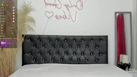 Snapshot of giiny_ chatting on January 2025 09:09:02 PM pamela online show from January 2025 09:09:02 PM