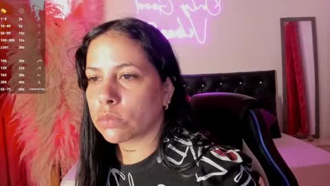 Snapshot of giiny_ chatting on February 2025 10:53:01 PM pamela online show from February 2025 10:53:01 PM