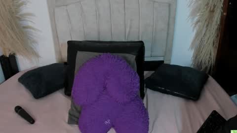 Snapshot of giiny_ chatting on January 2026 03:20:02 AM pamela online show from January 2026 03:20:02 AM