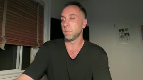Snapshot of gilber10101 chatting on September 2025 01:05:02 AM gilber10101 online show from September 2025 01:05:02 AM