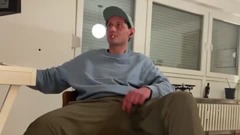 Sebastian online show from October 2025 01:53:02 AM