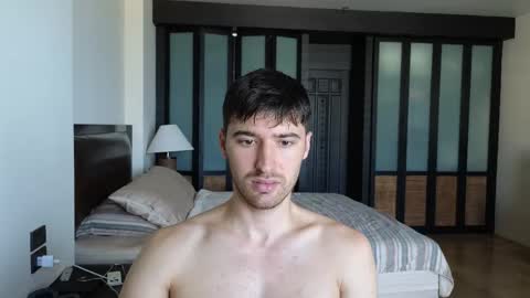 gilbertogonzales online show from December 2025 02:28:01 AM