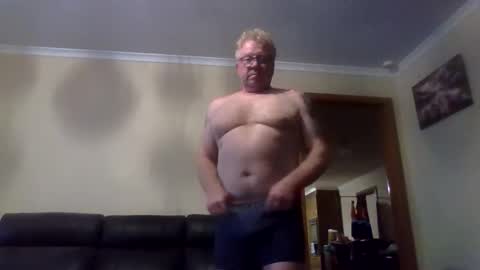 Snapshot of gimmmieoooo chatting on May 2026 08:33:02 AM gimmmieoooo online show from May 2026 08:33:02 AM