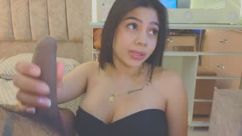 Snapshot of gina_akemi chatting on September 2025 10:37:02 AM O GINA AND AKEMI online show from September 2025 10:37:02 AM