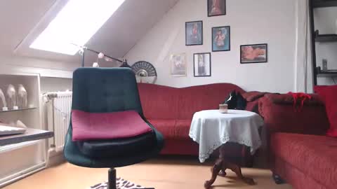 Gina online show from February 2025 09:20:02 AM