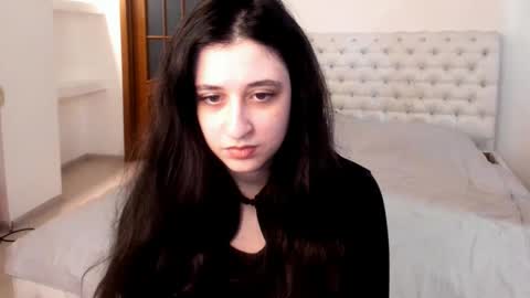 Kate online show from February 2025 10:39:02 AM