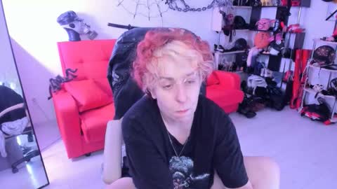 Gina Moor online show from November 2025 08:24:01 AM