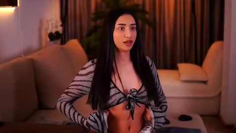 Gina online show from February 2025 08:07:02 PM