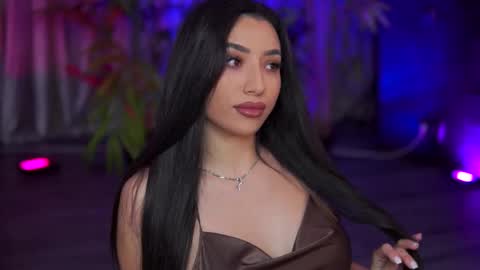 Gina online show from October 2025 07:11:02 PM