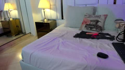 Ginebra Ness online show from December 2024 01:11:01 PM