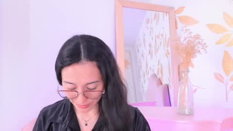 Snapshot of ginevra_esposito chatting on November 2025 12:48:02 PM Ginn online show from November 2025 12:48:02 PM