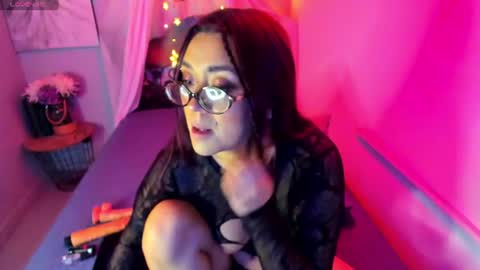 Chloe  online show from July 2026 01:06:01 PM
