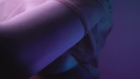        im expecting 350 thumbs up on my altar   online show from December 2024 01:18:01 AM