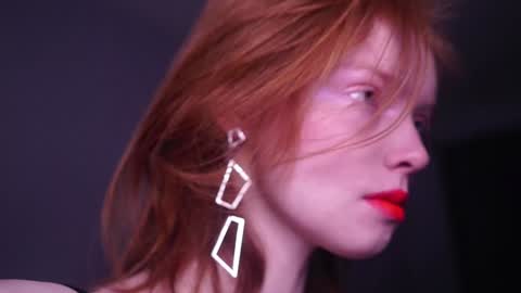        im expecting 350 thumbs up on my altar   online show from December 2024 10:05:01 PM