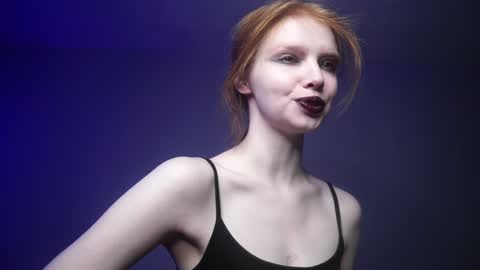        im expecting 350 thumbs up on my altar   online show from February 2025 10:13:01 PM