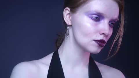        im expecting 350 thumbs up on my altar   online show from February 2025 10:11:01 PM