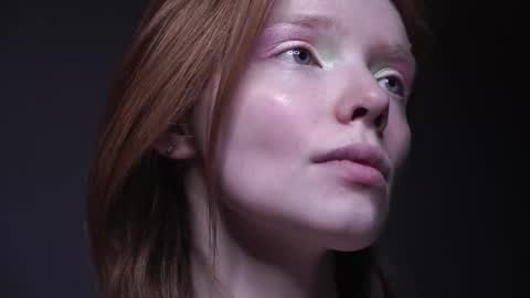        im expecting 350 thumbs up on my altar   online show from November 2025 10:10:02 PM