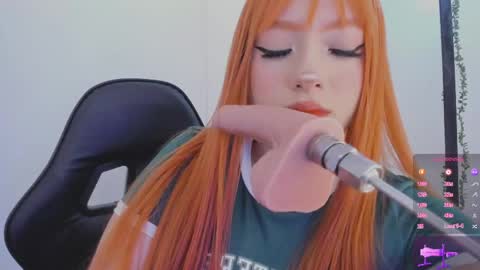Snapshot of ginger_raize chatting on May 2026 06:33:01 AM Kloe online show from May 2026 06:33:01 AM
