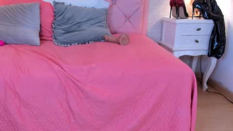 Ginger online show from January 2025 10:33:01 PM