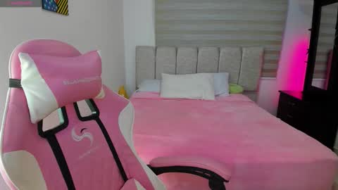 Snapshot of gingersophie_ chatting on February 2026 03:25:02 AM Sophie online show from February 2026 03:25:02 AM