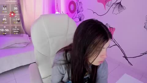 Snapshot of ginnywett chatting on December 2025 01:08:01 PM Kendall online show from December 2025 01:08:01 PM