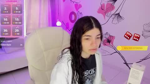 Snapshot of ginnywett chatting on January 2026 01:04:01 PM Kendall online show from January 2026 01:04:01 PM