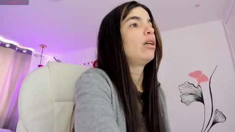 Snapshot of ginnywett chatting on February 2026 01:45:01 PM Kendall online show from February 2026 01:45:01 PM