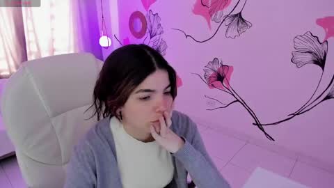 Snapshot of ginnywett chatting on April 2026 01:05:02 PM Kendall online show from April 2026 01:05:02 PM