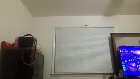 Snapshot of gino_crazy87 chatting on June 2026 01:40:01 AM gino_crazy87 online show from June 2026 01:40:01 AM