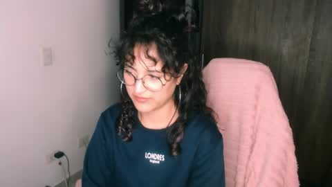 giny_bean online show from May 2026 12:15:01 AM