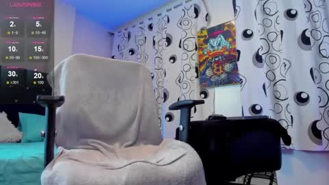 Snapshot of giomar_reyes chatting on September 2025 04:25:01 AM GIOMAR REYES online show from September 2025 04:25:01 AM