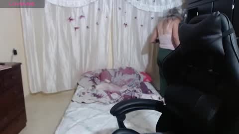 Mary online show from February 2025 01:02:02 AM