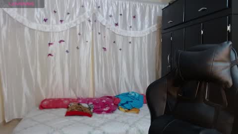 Mary online show from February 2025 01:43:01 AM