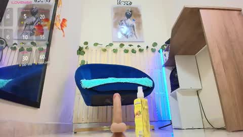 Georgina Martinez online show from September 2025 07:47:01 PM