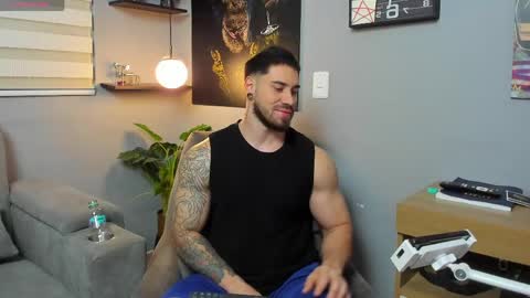 Giorgio leone online show from May 2026 12:04:01 AM