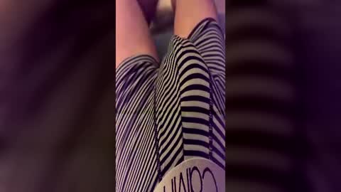 giovaa23 online show from June 2026 08:52:02 PM