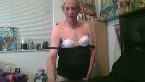 Snapshot of giovanna132008 chatting on October 2025 07:44:02 PM giovanna132008 online show from October 2025 07:44:02 PM